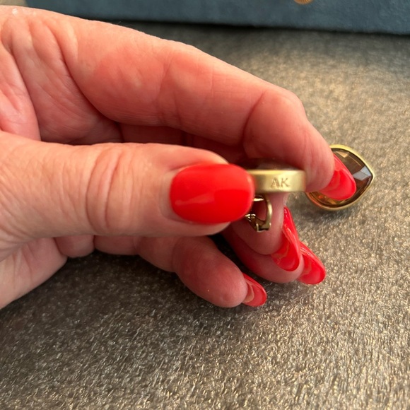 Signed Anne Klein Elegant Gold and Brown Clip On Earrings - Picture 3 of 4